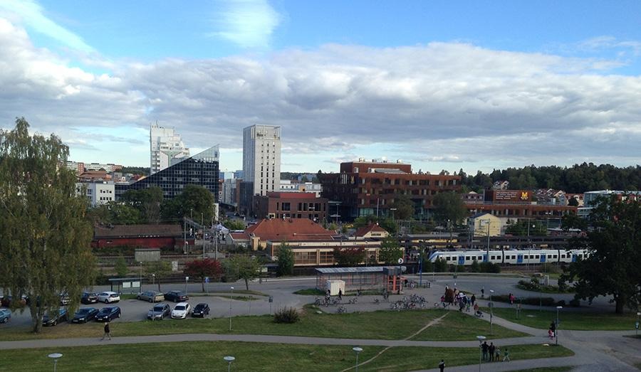 Bild med stadsvy på centrala Upplands Väsby kommun